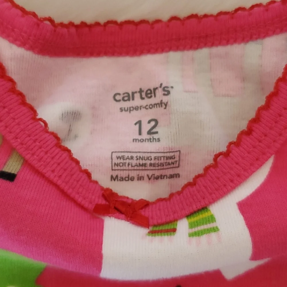 Carters 2 piece Christmas Santa pajamas 12 months